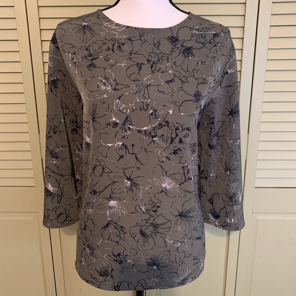 NWOT Army Green w/ Black & Cream Floral Pattern
